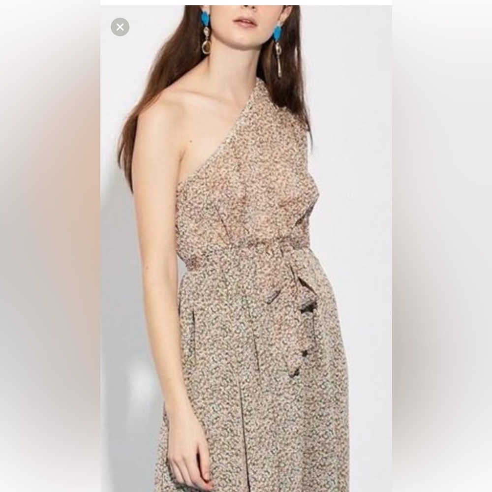 Ghospell Bouquet One Shoulder Midi Dress